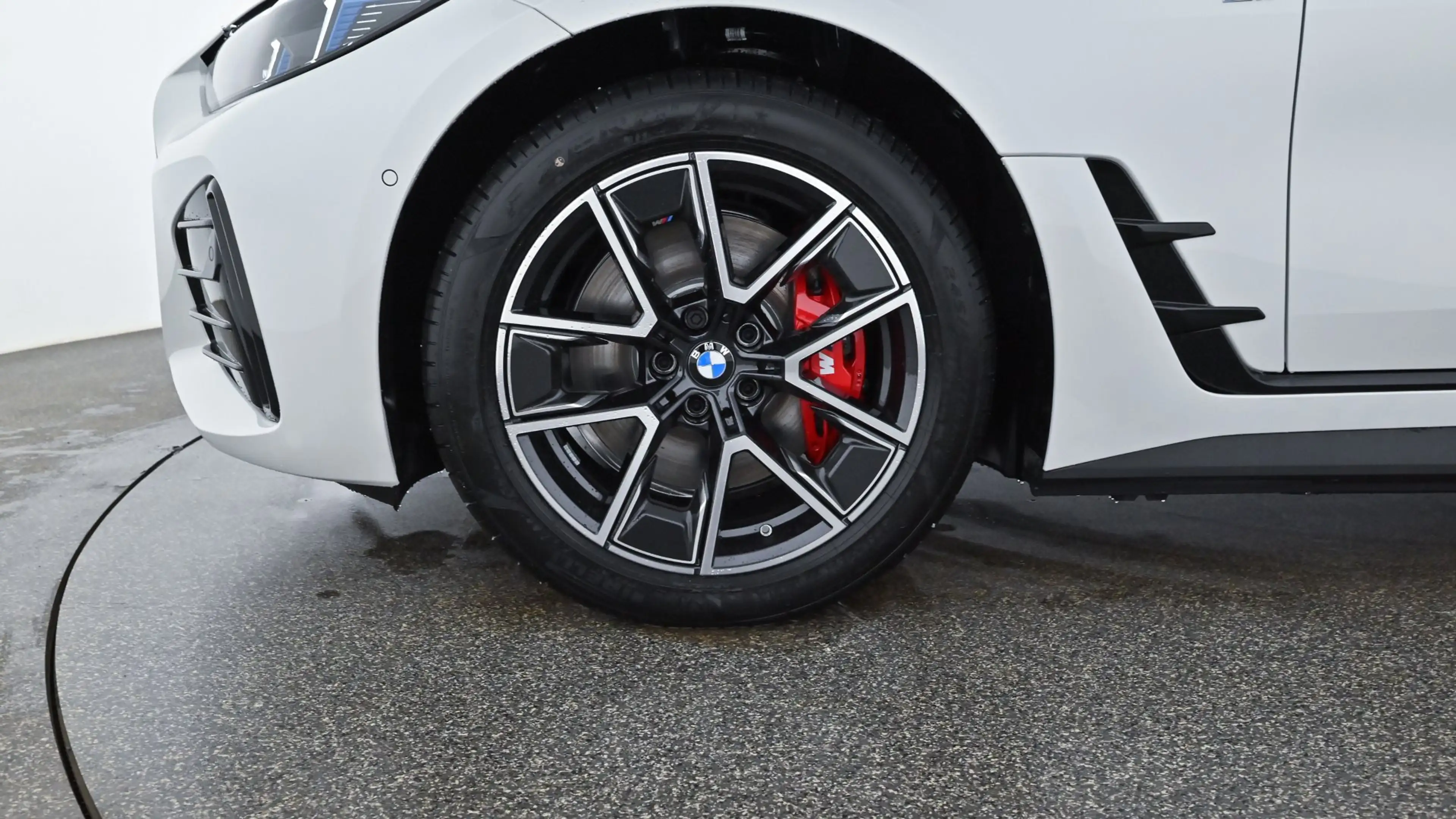 BMW i4 Gran Coupe eDrive35 M-Sportpaket Pro — photo 8
