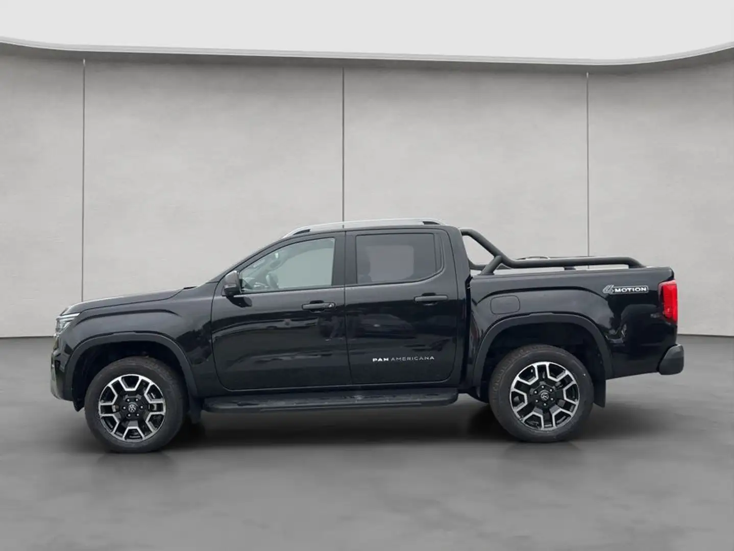 Volkswagen Amarok 3.0 TDI 4MOTION Autm. PanAmericana ACC AH Zwart - 2