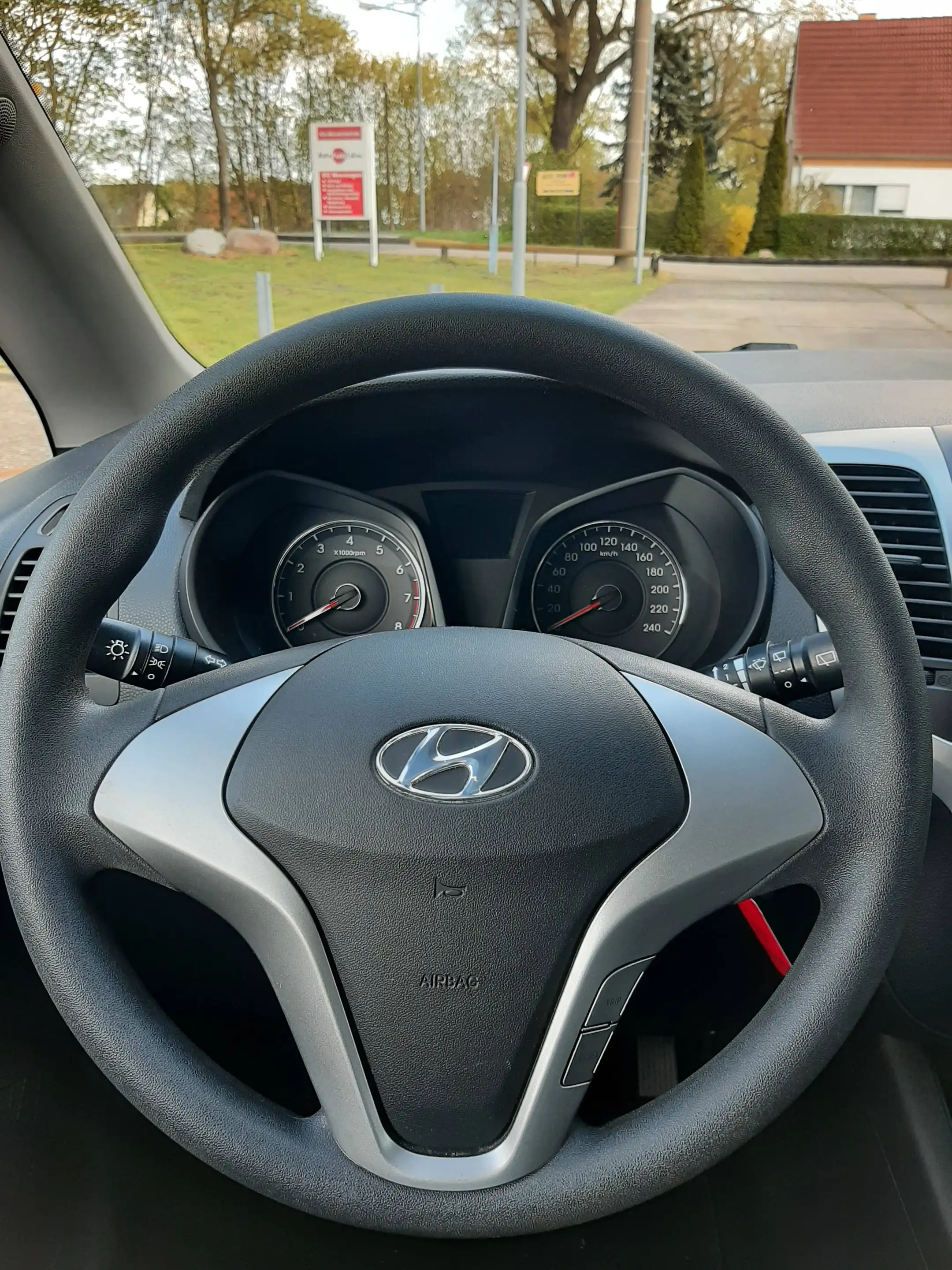 Hyundai iX20 Classic — photo 8