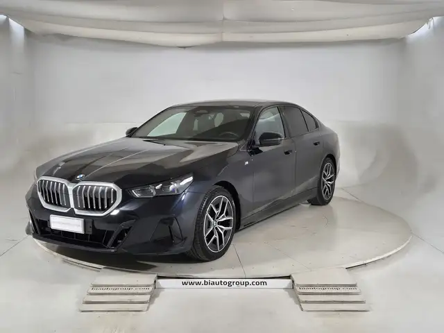 BMW 5 Series main image
