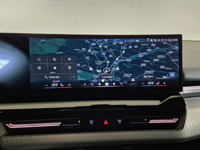 BMW 5 Series view 12