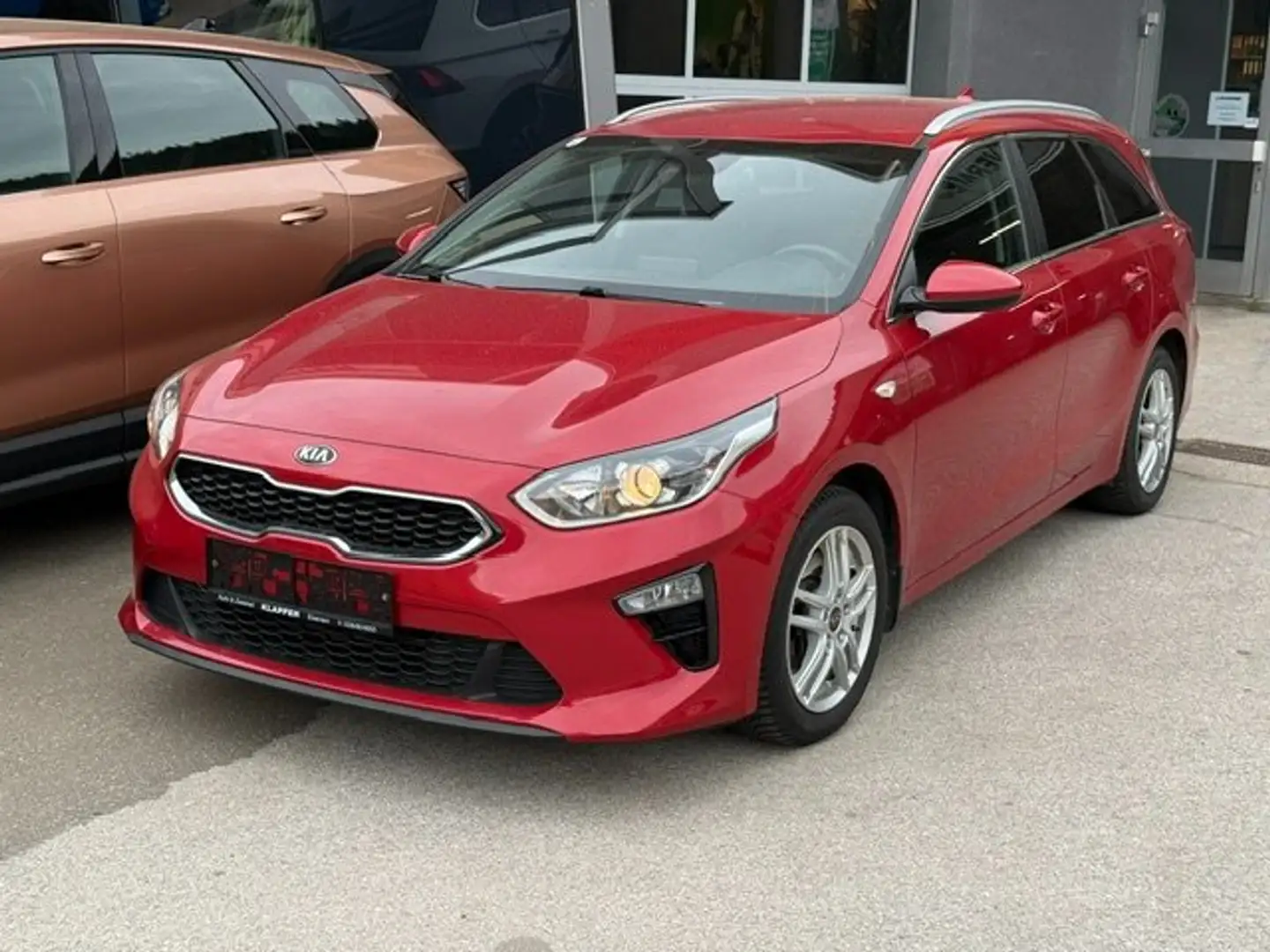 Kia Ceed SW / cee'd SW Attract Rot - 1