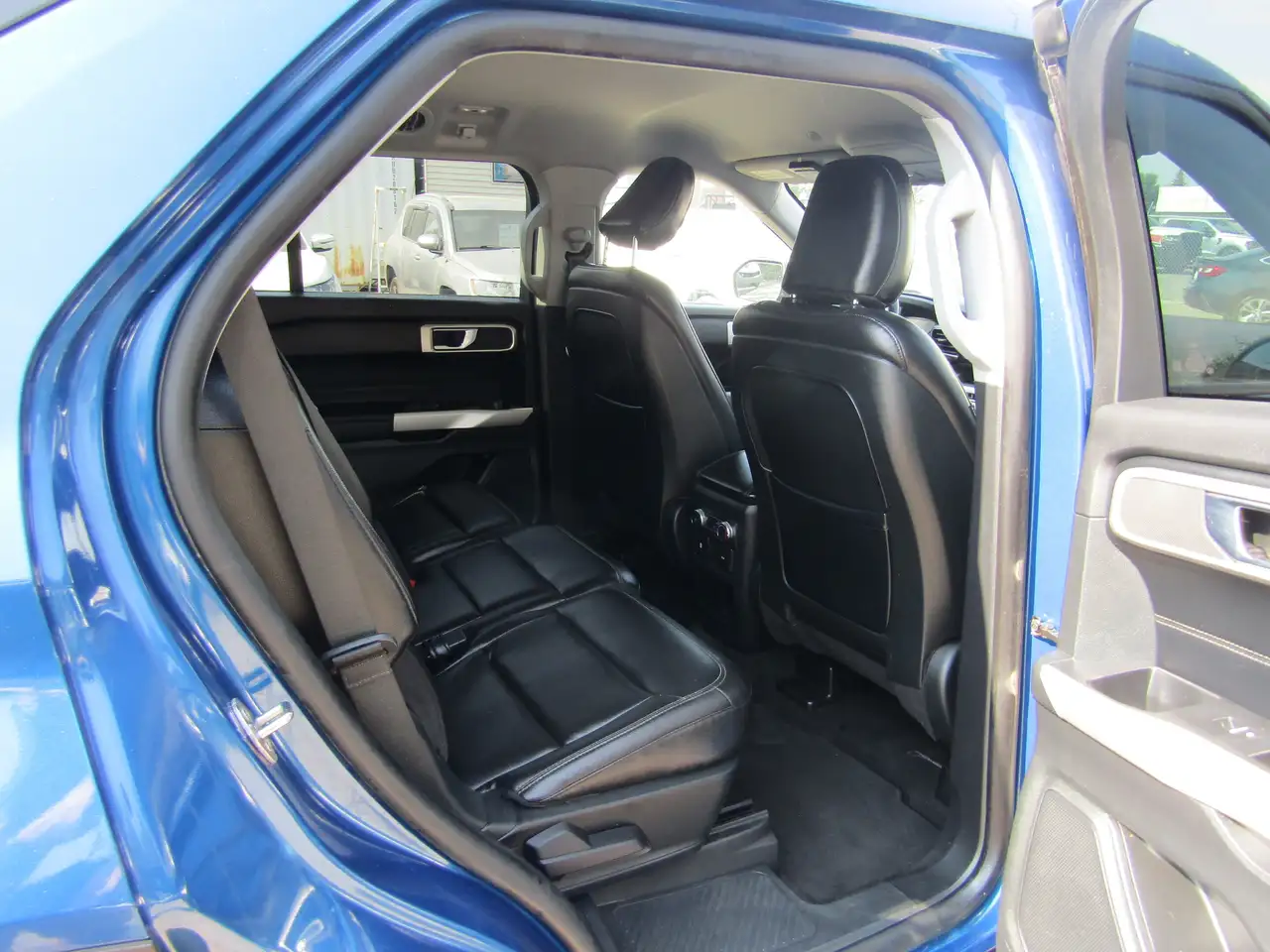 Ford Explorer снимка Ford Explorer