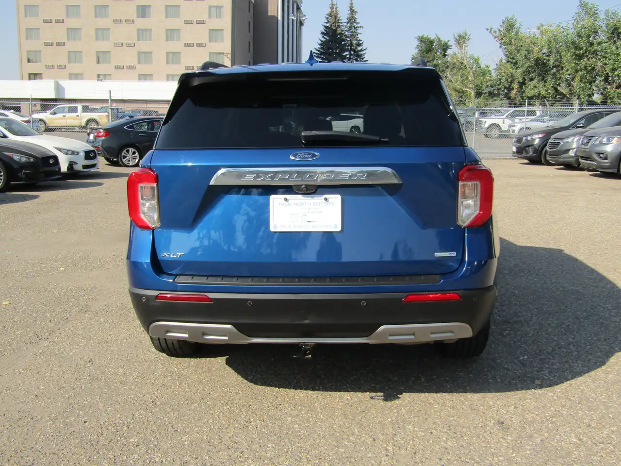 Ford Explorer снимка Ford Explorer