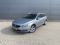 Volvo V60 2.4 D6 AWD Pl.i Sum. Grijs - thumbnail 1