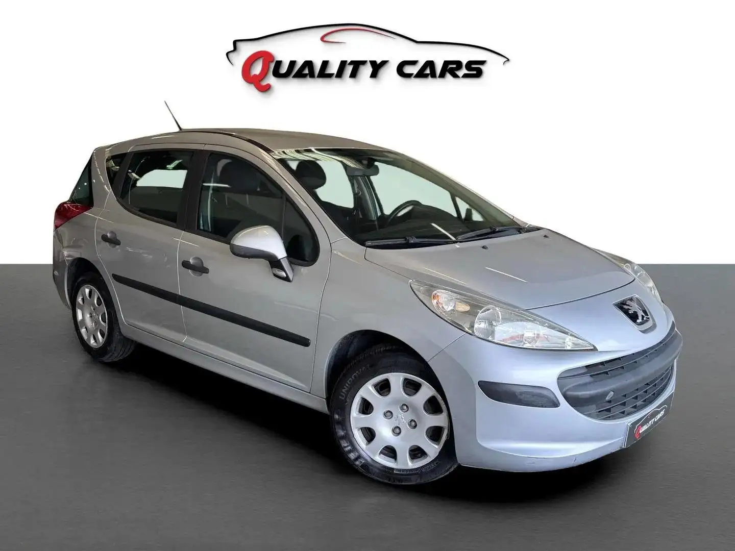 Peugeot 207 1.4i benzine | 130.000 KM | Airco Argintiu - 1
