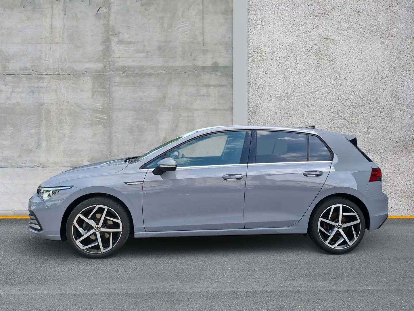 Volkswagen Golf VIII 1.5 eTSI DSG Style KAMERA ACC NAVI PRO Grau - 2