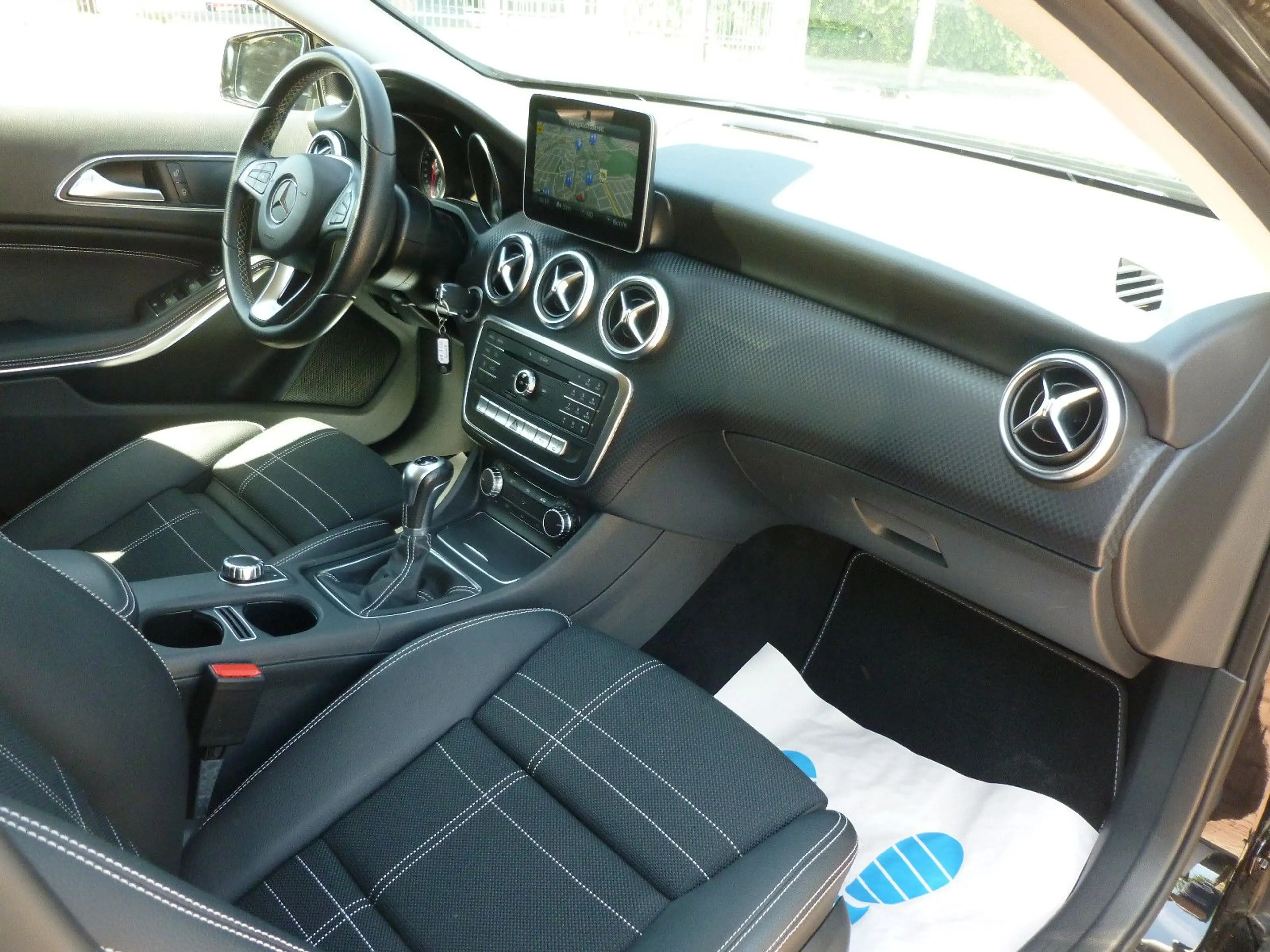 Mercedes-Benz A 250 A  BE Urban/LED/H-K/Navi/Business-P.RFK — photo 10