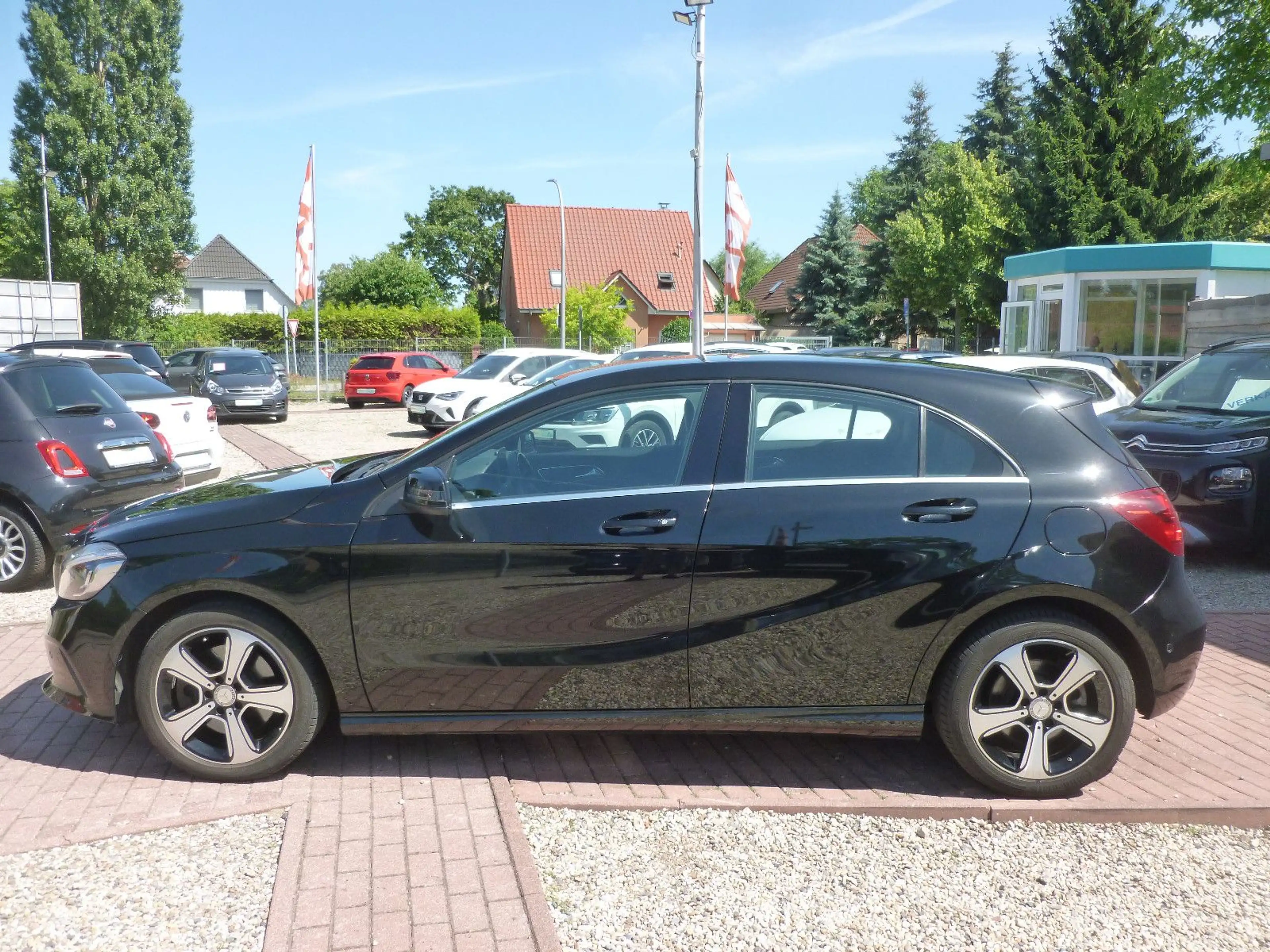 Mercedes-Benz A 250 A  BE Urban/LED/H-K/Navi/Business-P.RFK — photo 2