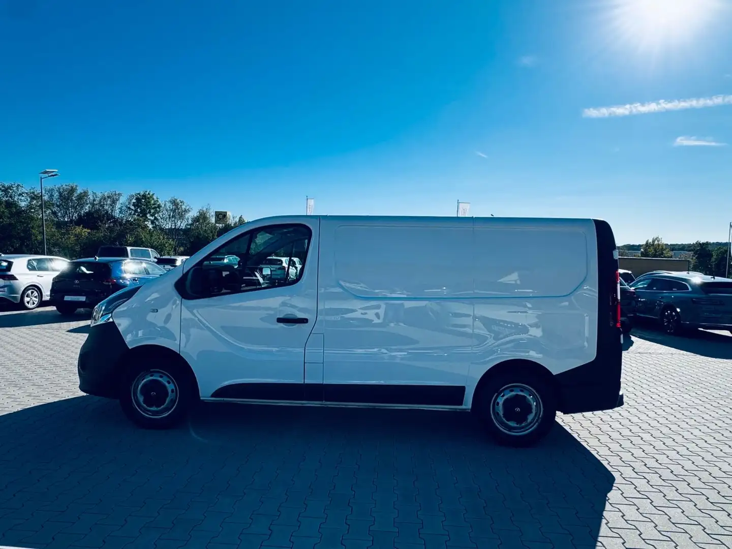 Opel Vivaro B Kasten/Kombi L1H1 2,9t * REGALE * NAVI Wit - 2