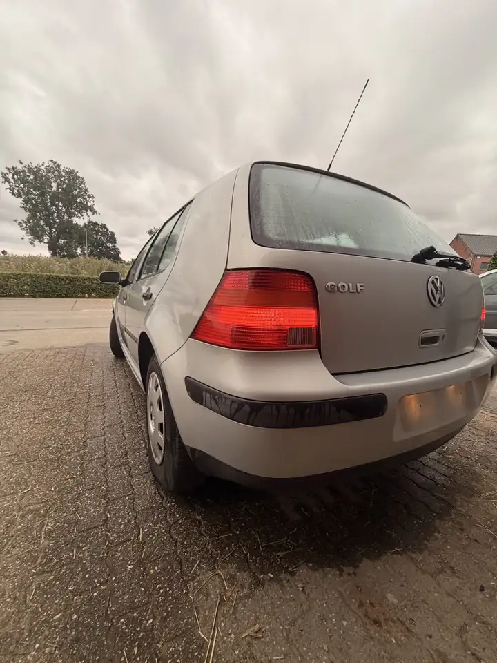 Volkswagen Golf 1.4i Base, foto 4