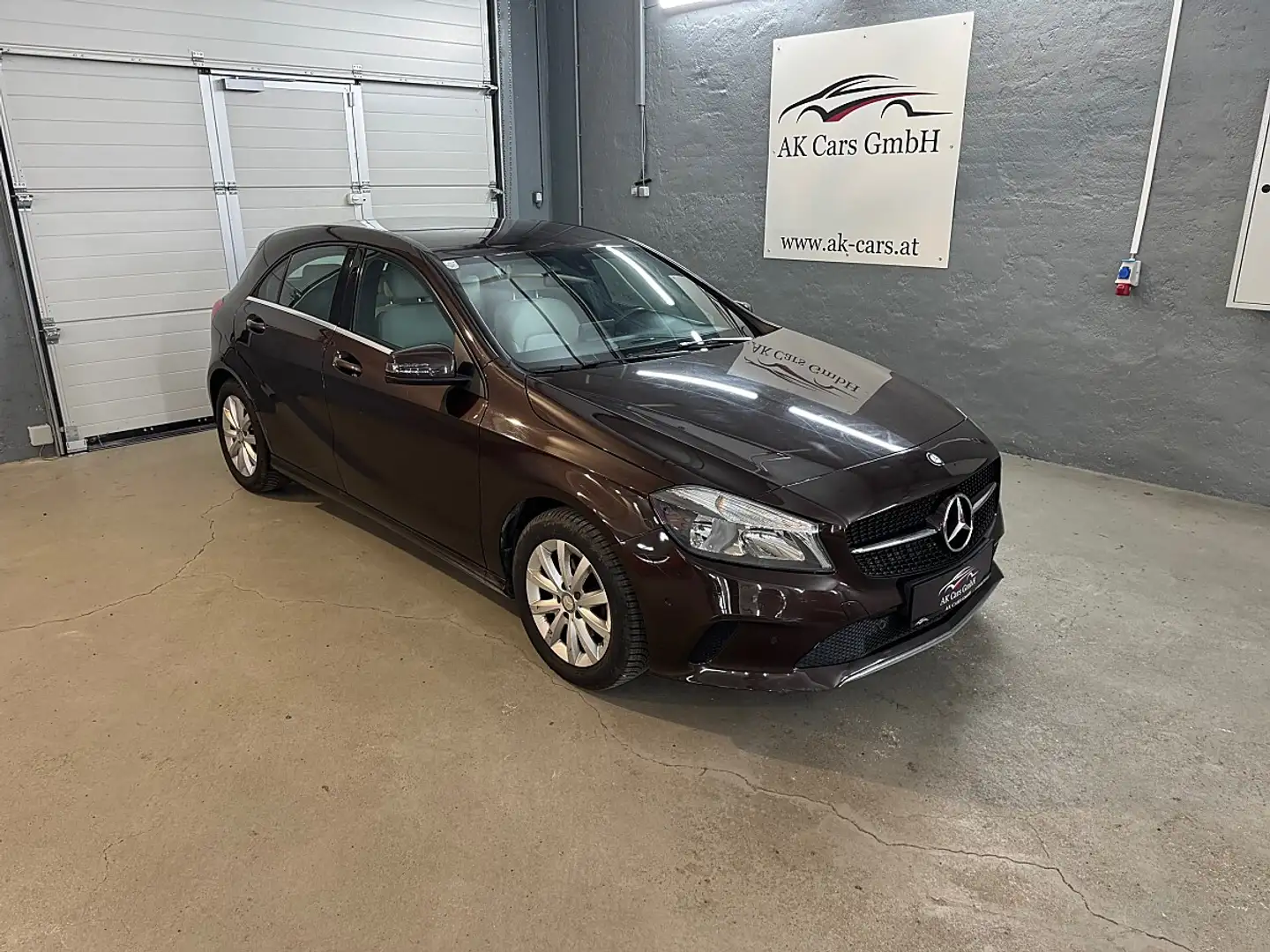Mercedes-Benz A 160 d Aut.*1-Besitzt*Volle Servicehistorie* Braun - 1