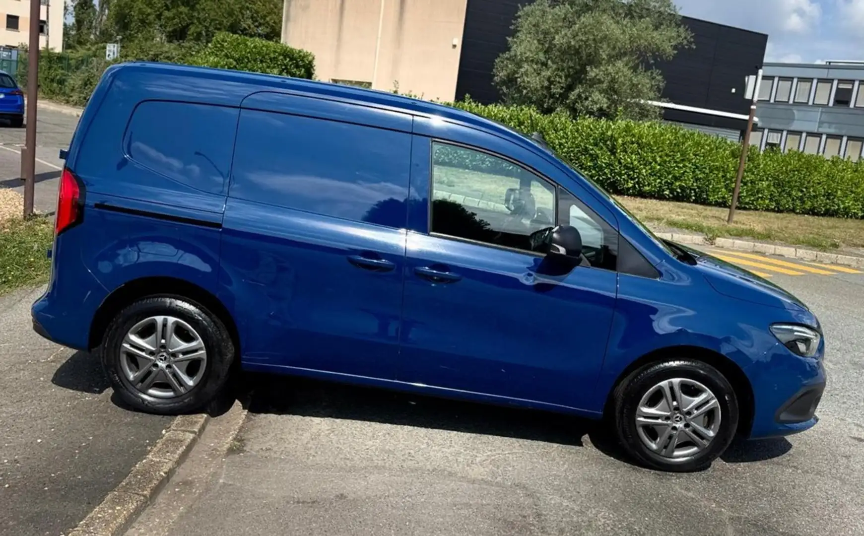 Mercedes-Benz Citan 113 ESSENCE 130CV BVA7 07/23 PRO 15000HT ENTRETIEN COMPLET ET A JOUR Blauw - 2