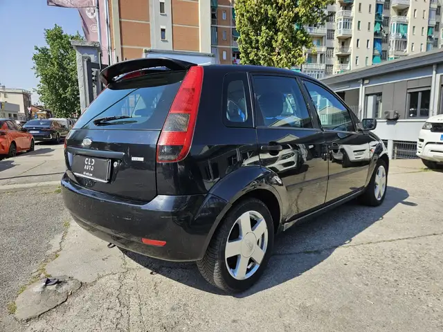 Ford Fiesta view 4