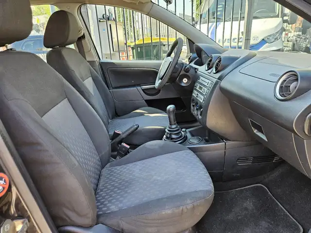 Ford Fiesta view 6