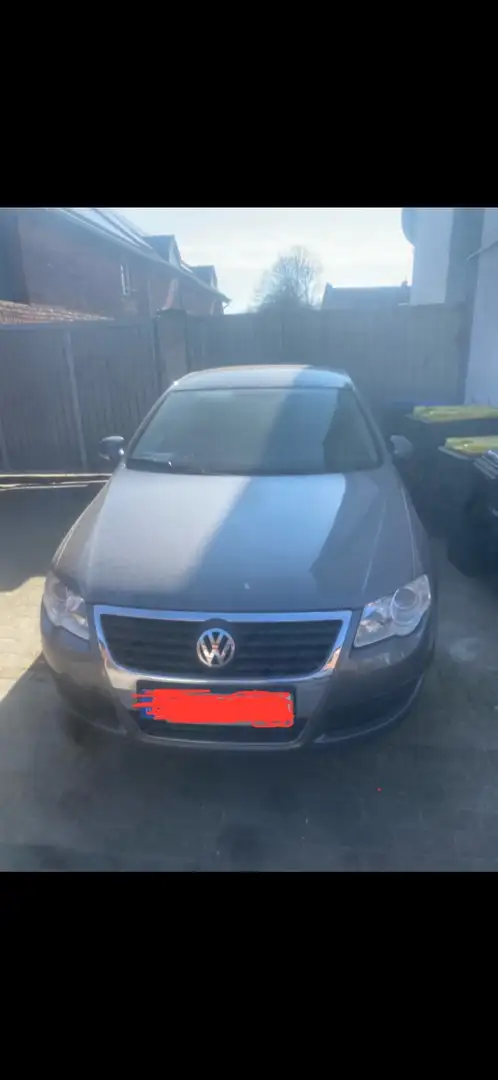 Volkswagen Passat 1.6 Comfortline - 1
