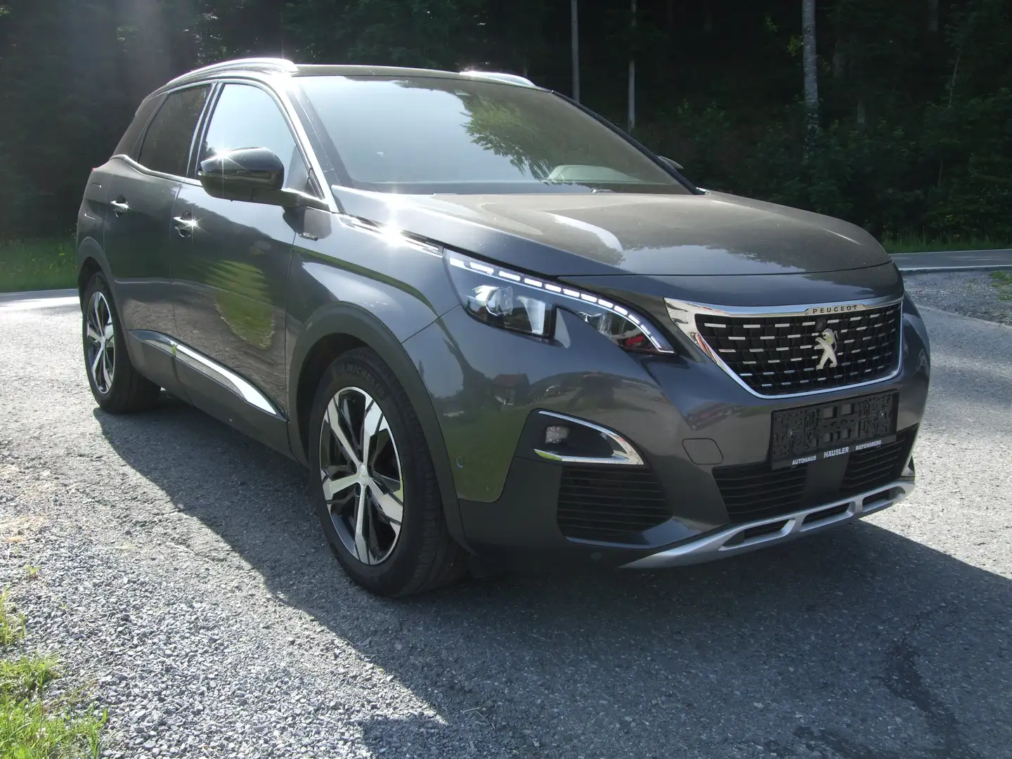 Peugeot 3008 GT-Line BHDi 130 EAT8 Vollausstattung Grau - 1