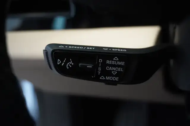 Porsche Taycan 4 Cross Turismo 83,7kWh 20"TurboS/ACC/Navi/Keyles Ansicht 14