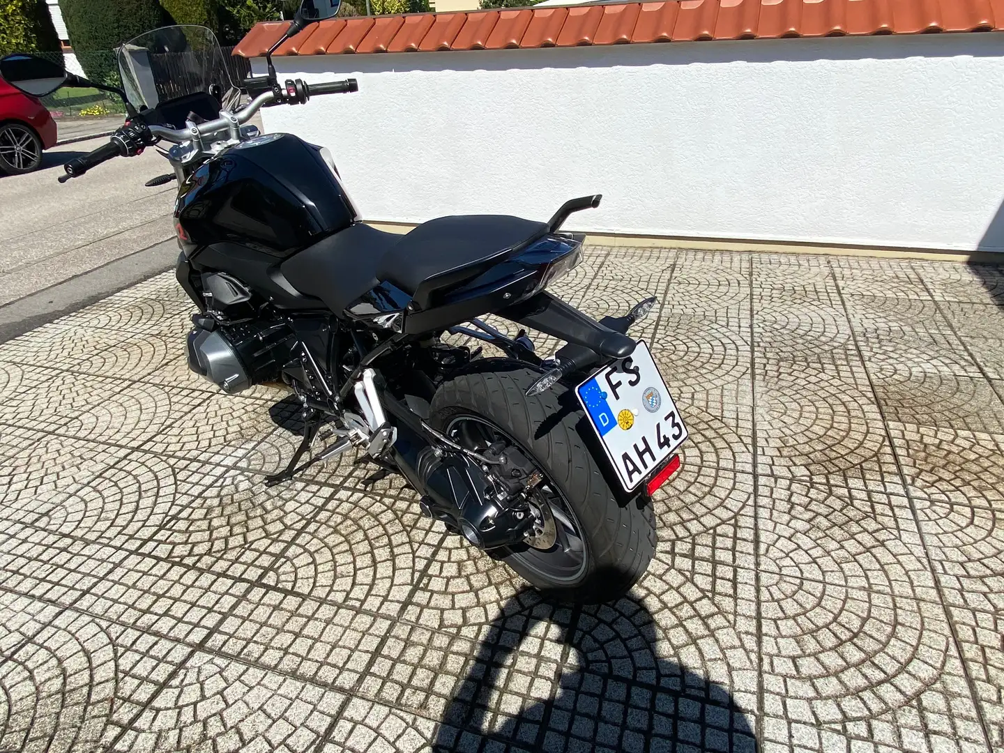 BMW R 1250 R Blackstorm metallic, Comfort-Dynamik-Paket Černá - 2