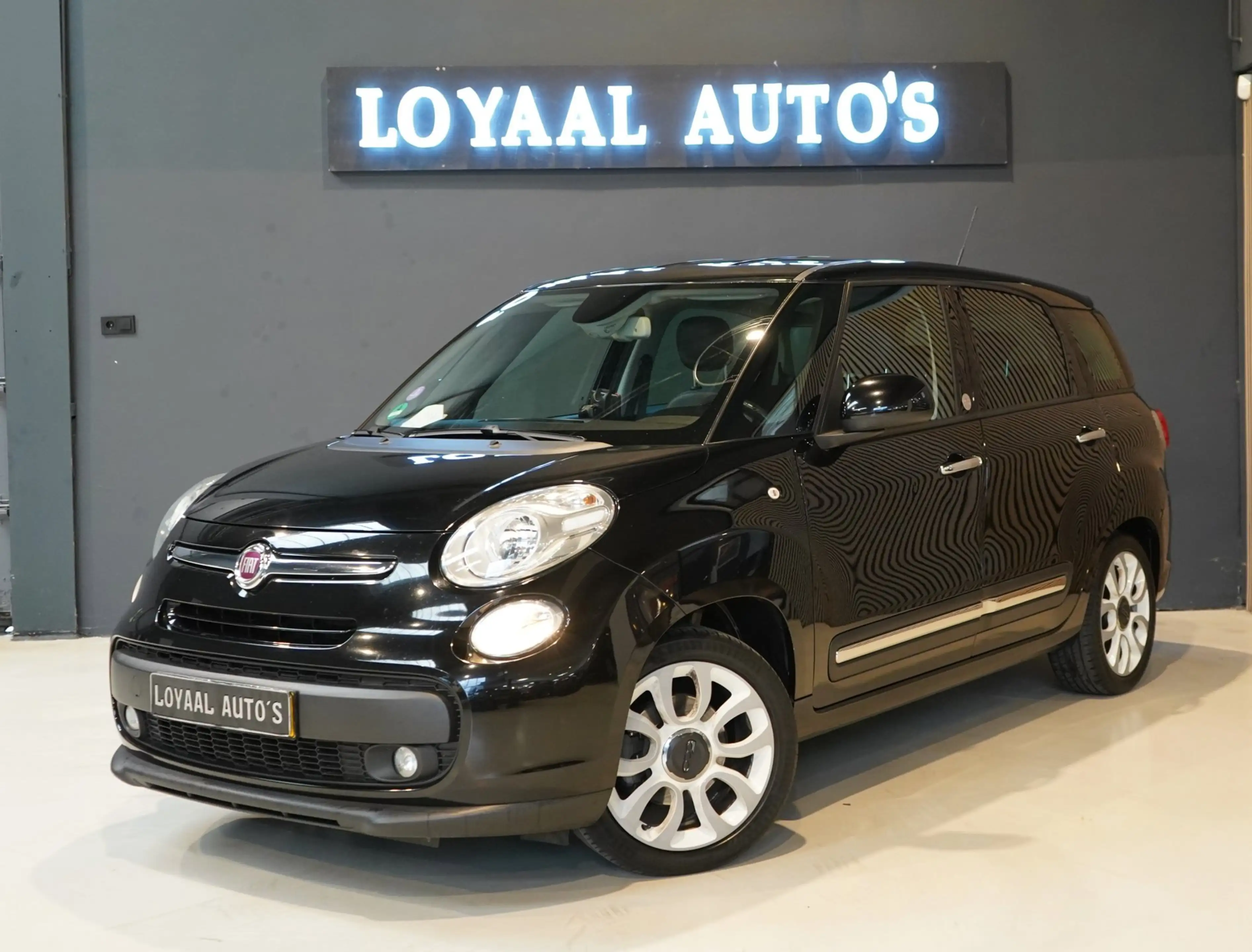 Fiat 500L Living 0.9 TwinAir Lounge 7p. | ACHTERUITRIJC. | C — photo 4