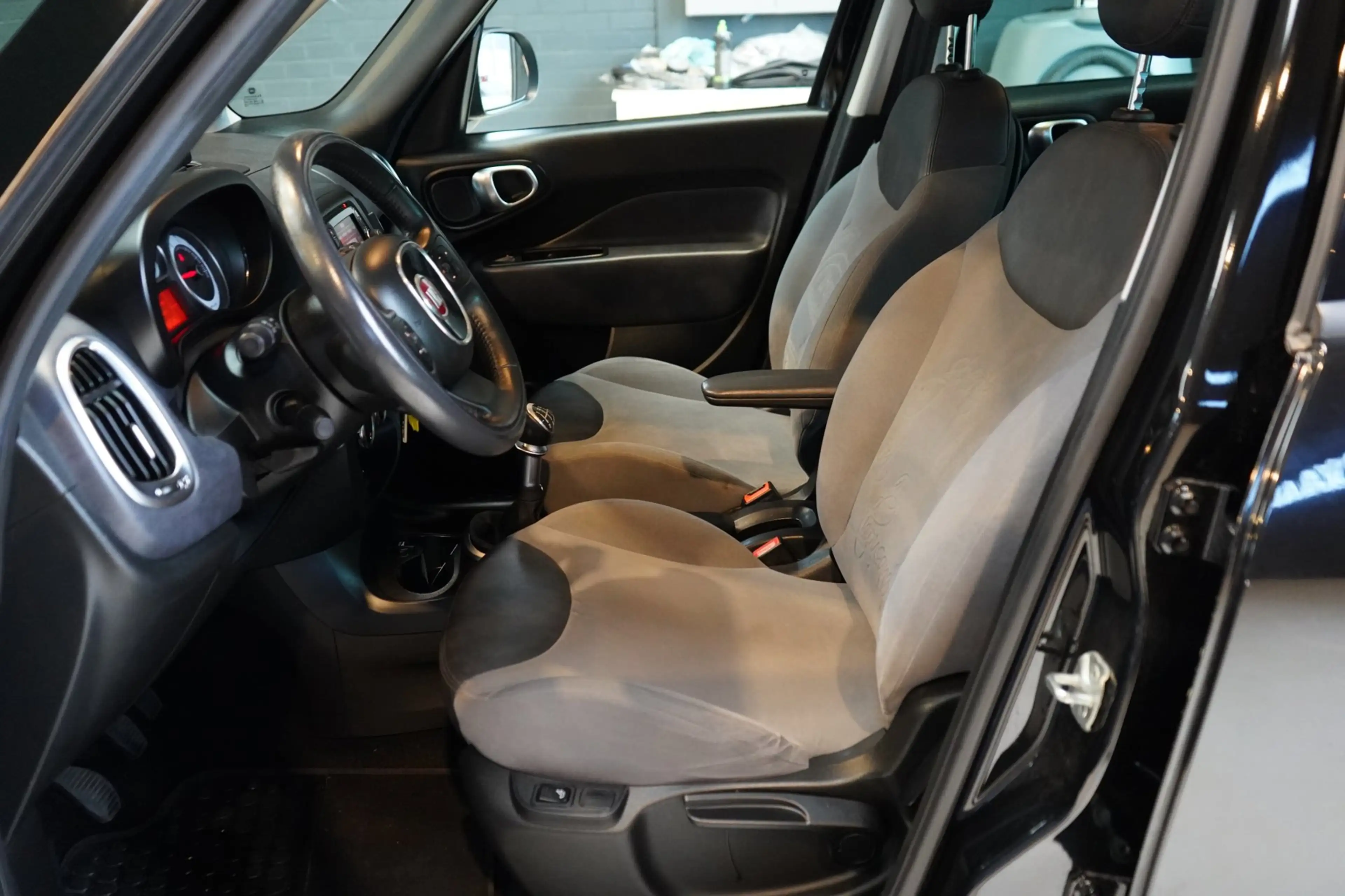 Fiat 500L Living 0.9 TwinAir Lounge 7p. | ACHTERUITRIJC. | C — photo 13