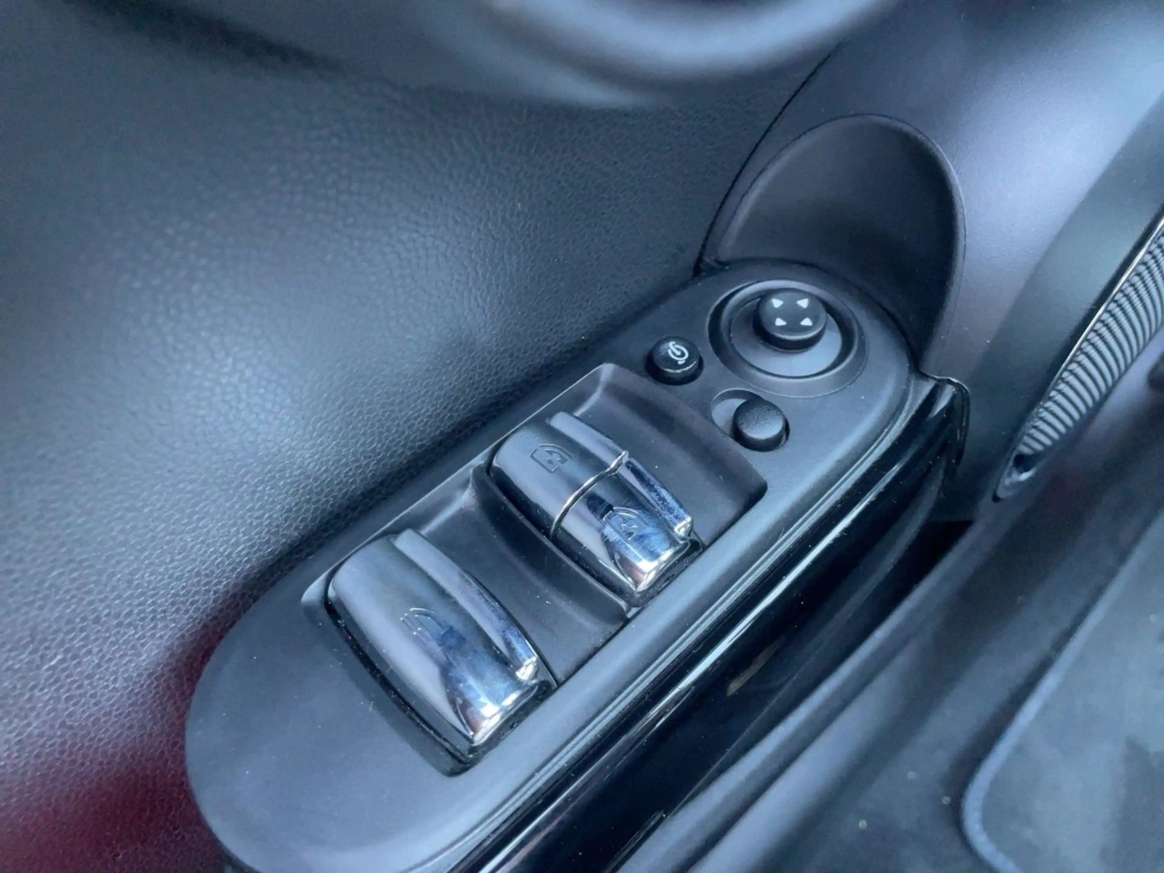 MINI Cooper S Cabrio LED+Navi+SHZ+2xKlima+KlimaA+LM — photo 19