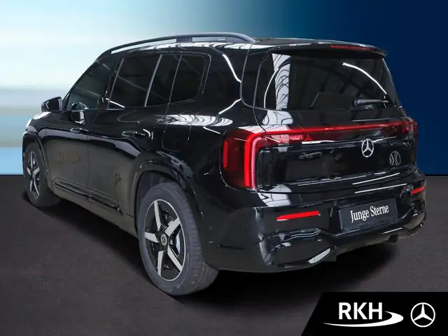 Mercedes-Benz GLB Class view 4