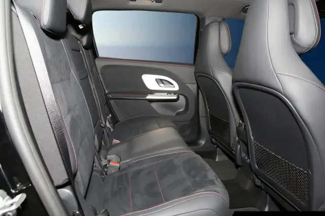 Mercedes-Benz GLB Class view 9