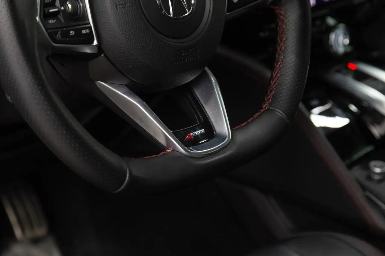 Acura MDX снимка Acura MDX