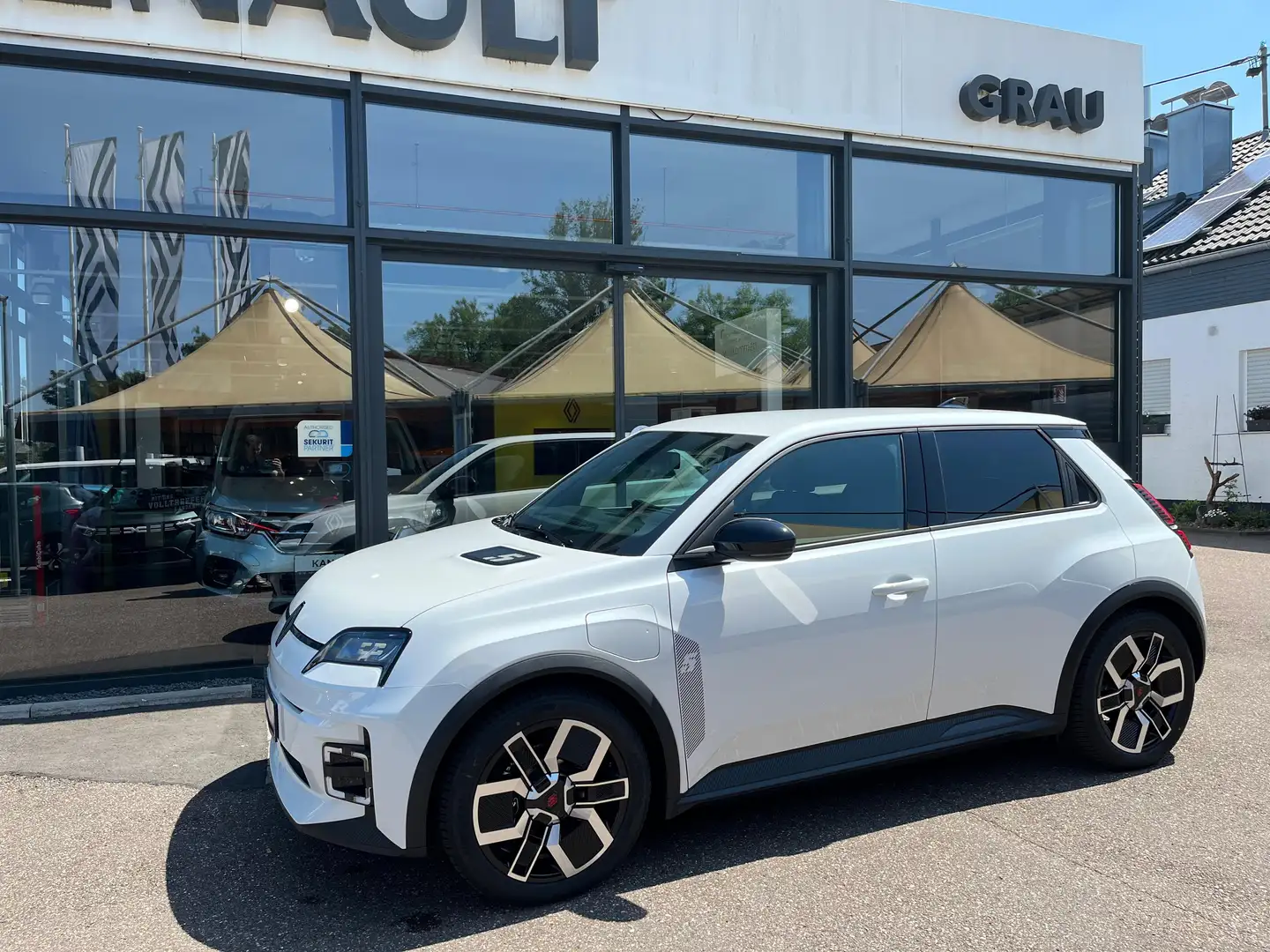 Renault R 5 E-Tech Techno 120 Urban Range Navi / Winter / Ganz Blanc - 1