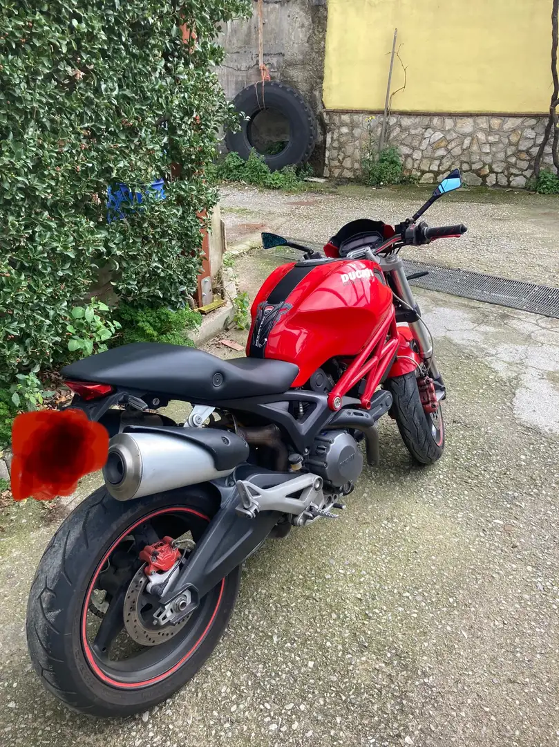 Ducati Monster 696 Roşu - 1