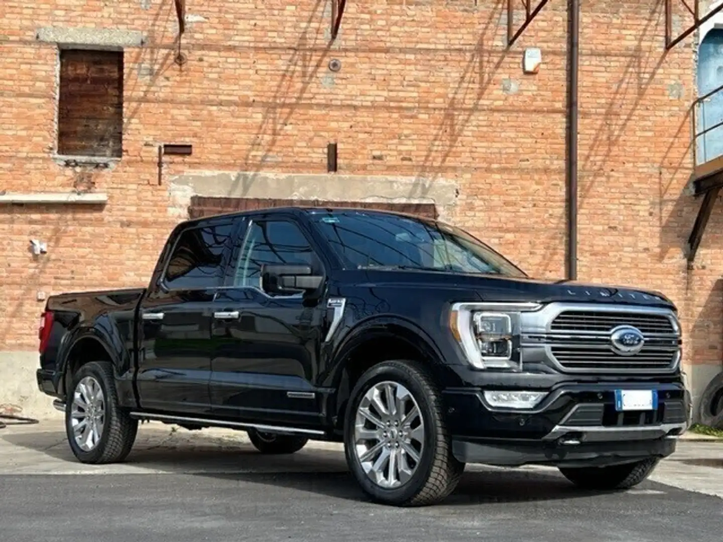 Ford F 150 3.5L V6 POWERBOOST LIMITED HYBRID Nero - 2