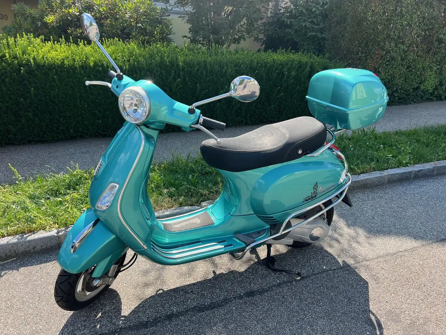 Vespa LX 125 i.e. 3V Grün - 1