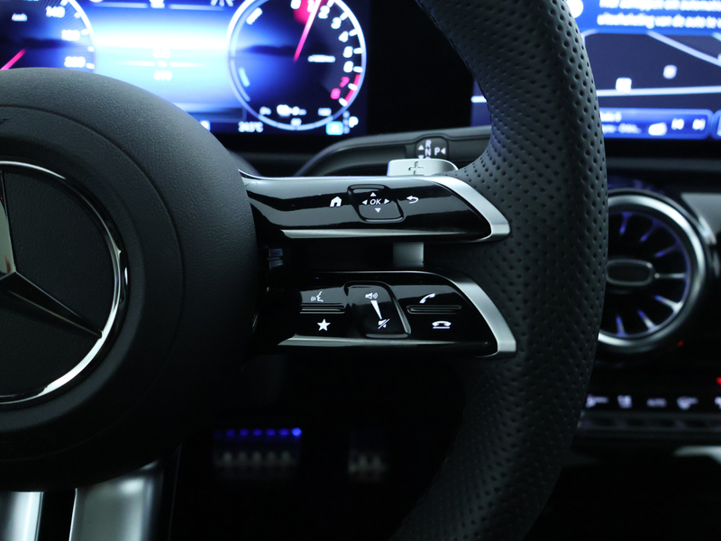 Mercedes-Benz CLA 250 Shooting Brake e Business Solution AMG | Trekhaak — photo 11