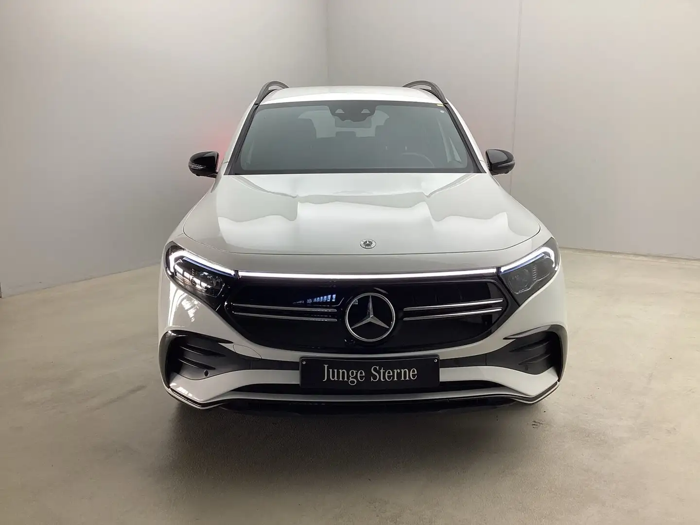 Mercedes-Benz EQB 350 EQB350 4M AMG Distro 360°Cam KeyGo Carplay Night Blanc - 2