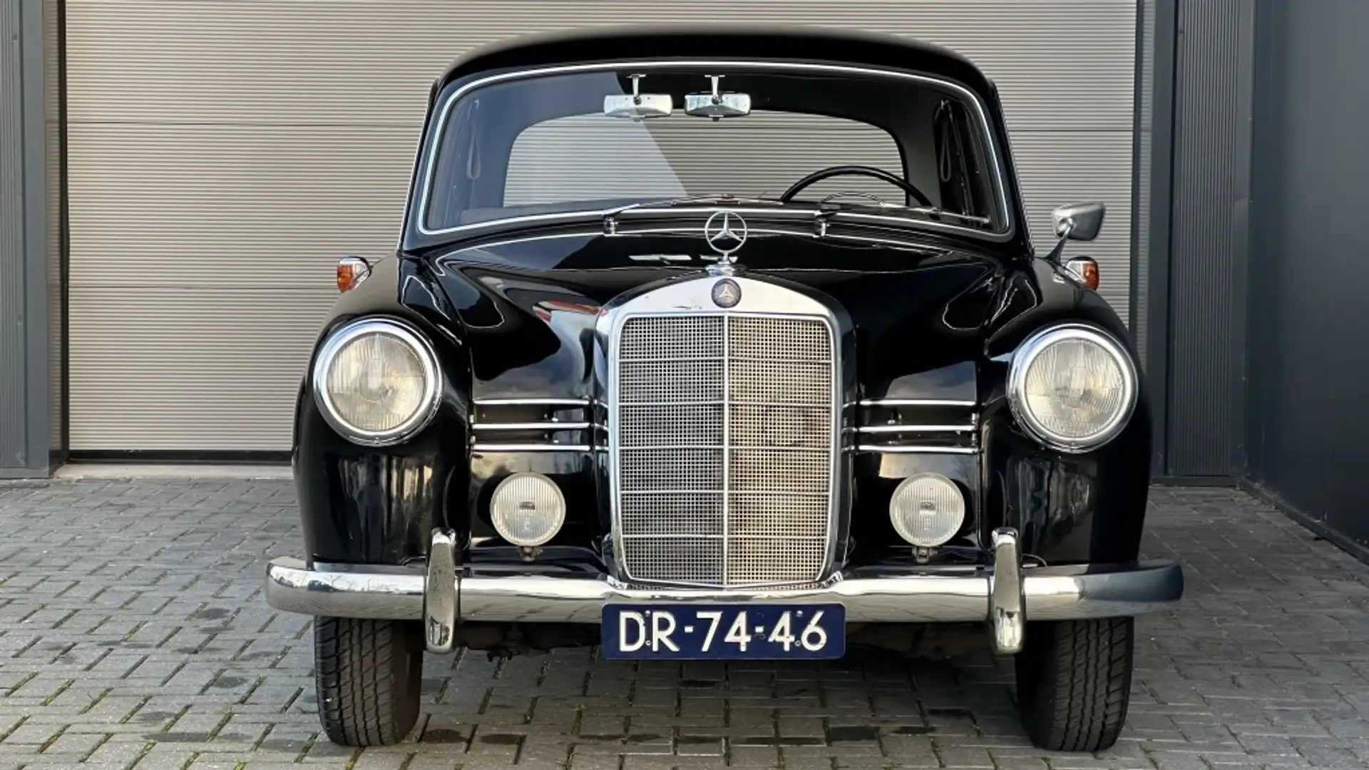 Mercedes-Benz 180 D Ponton Schwarz - 2