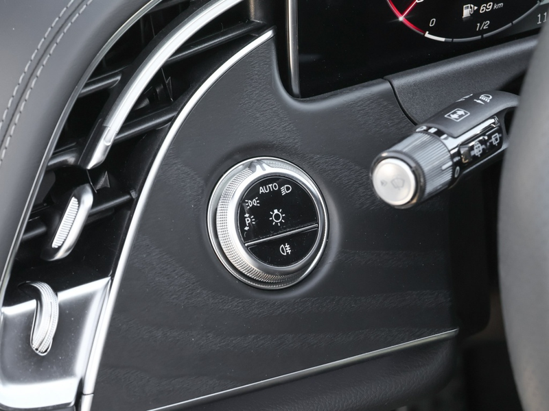Mercedes-Benz E 300 e T AMG-Sport/LED/Cam/Night/AHK/Totw/Distr — photo 15