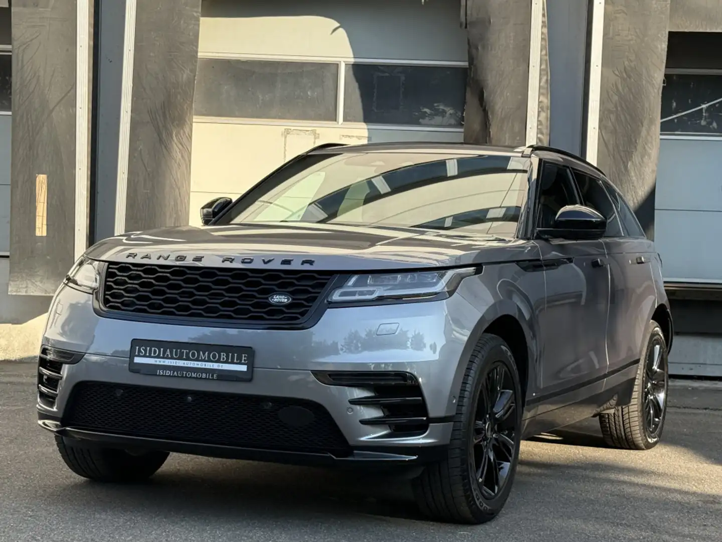 Land Rover Range Rover Velar P400 R-Dynamic Black LED Pano Grau - 1
