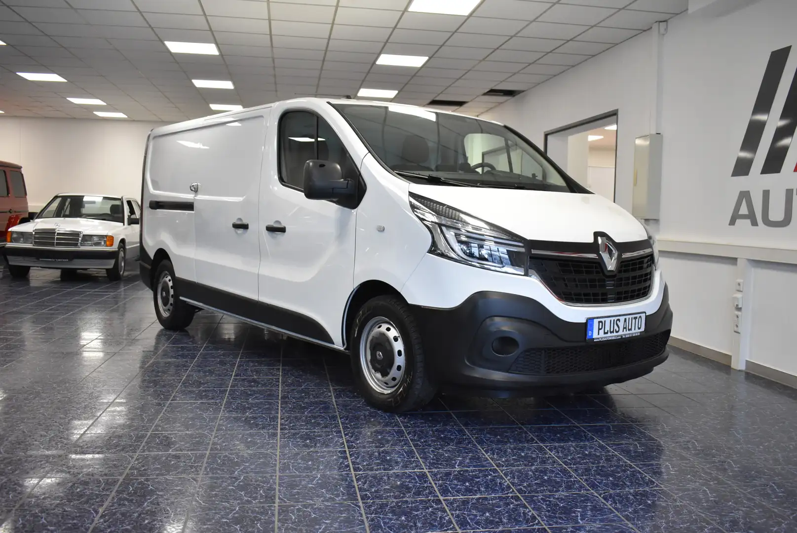 Renault Trafic Kasten L2H1 3,0t 3 Sitze Klima AHK 1-Hand Blanc - 1