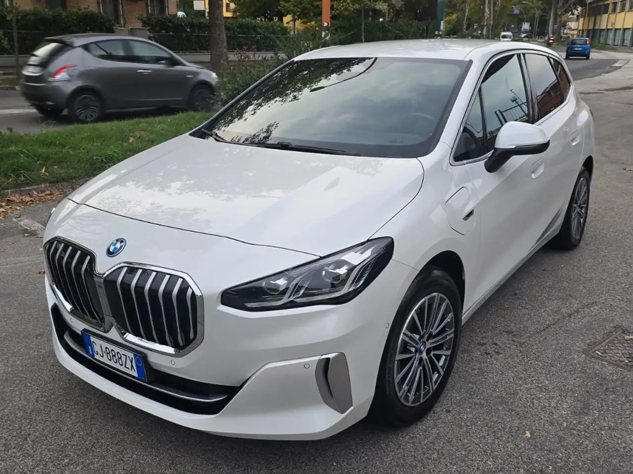 BMW 225