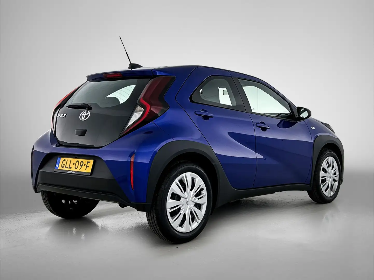 Toyota Aygo X 1.0 VVT-i MT Play | Cruise Control | Airco | Apple Blauw - 2