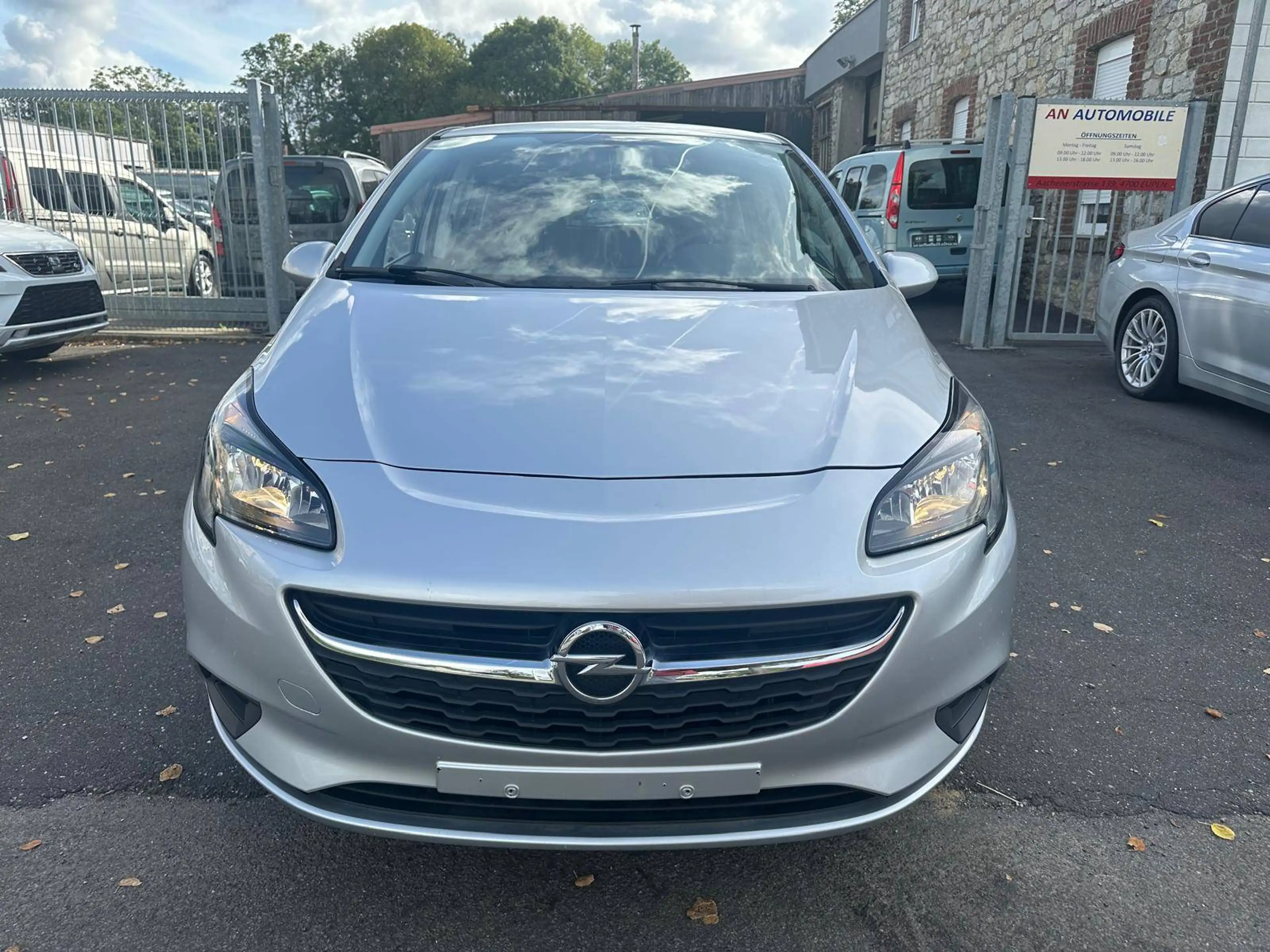 Opel Corsa-e Corsa-e  1.4i Essentia — photo 2