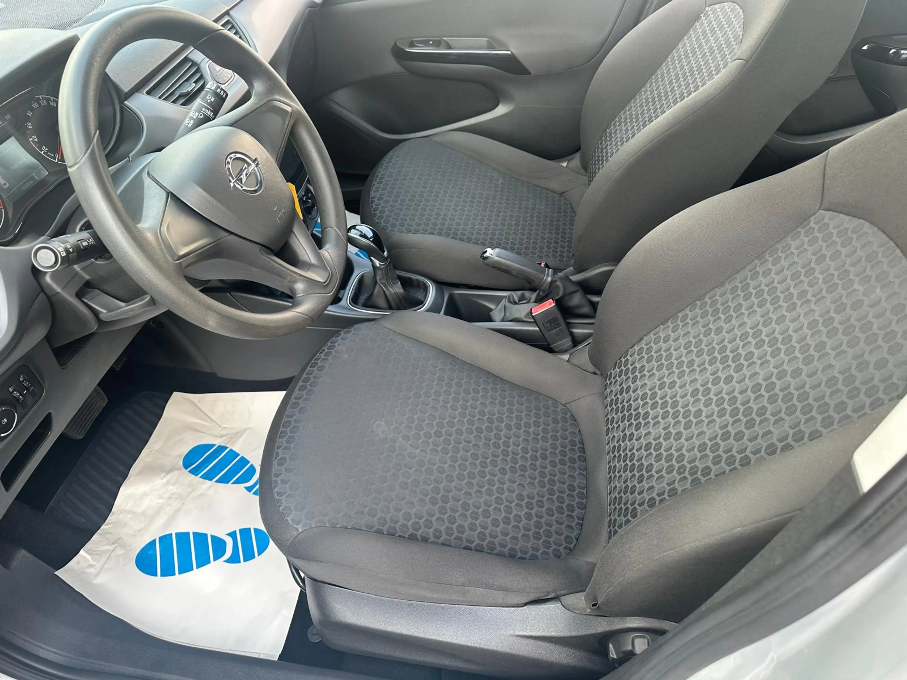 Opel Corsa-e Corsa-e  1.4i Essentia — photo 7