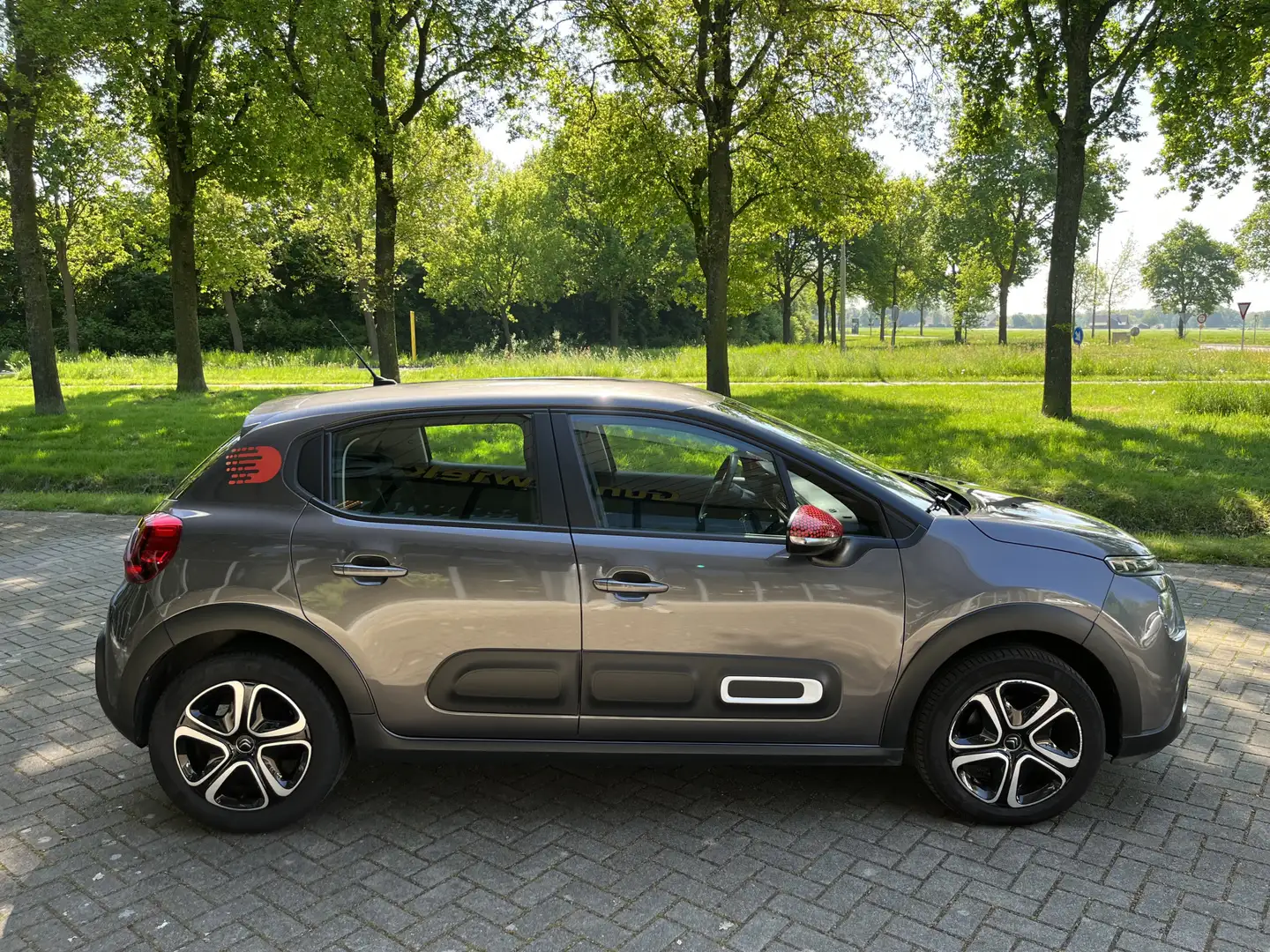 Citroen C3 1.2 PureTech Feel | FULL LED | CLIMATE | CRUISECON Grijs - 2