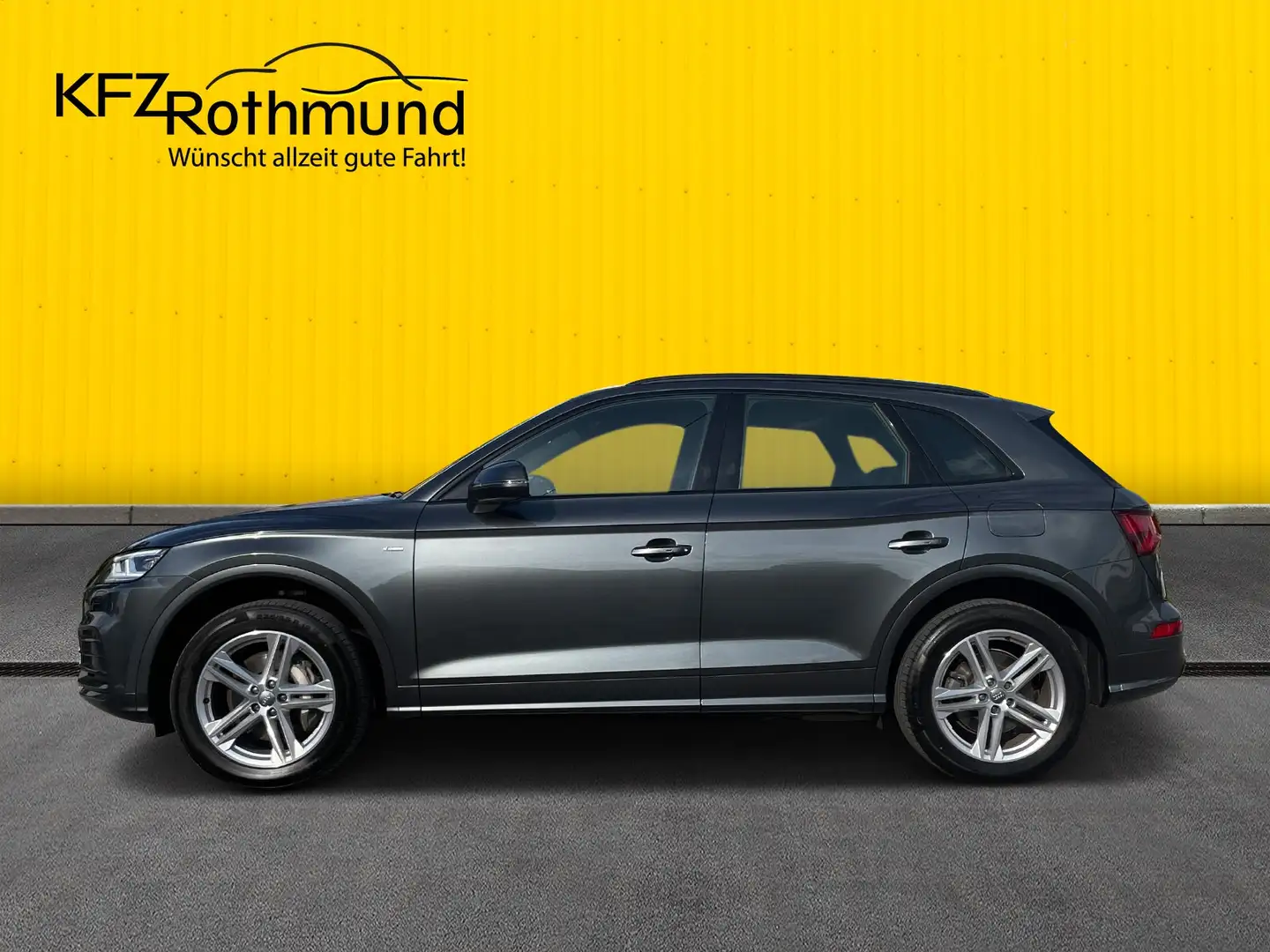 Audi Q5 50 TFSI e quattro sport Grau - 2