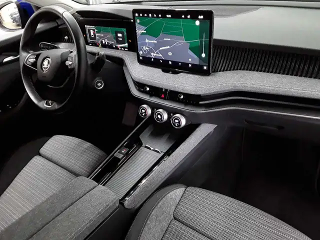 Skoda Superb view 9