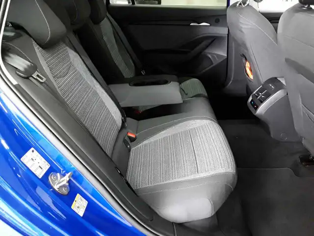 Skoda Superb view 14