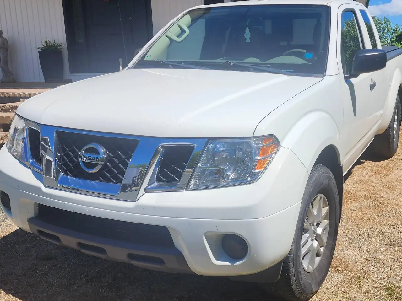 Nissan Frontier снимка Nissan Frontier