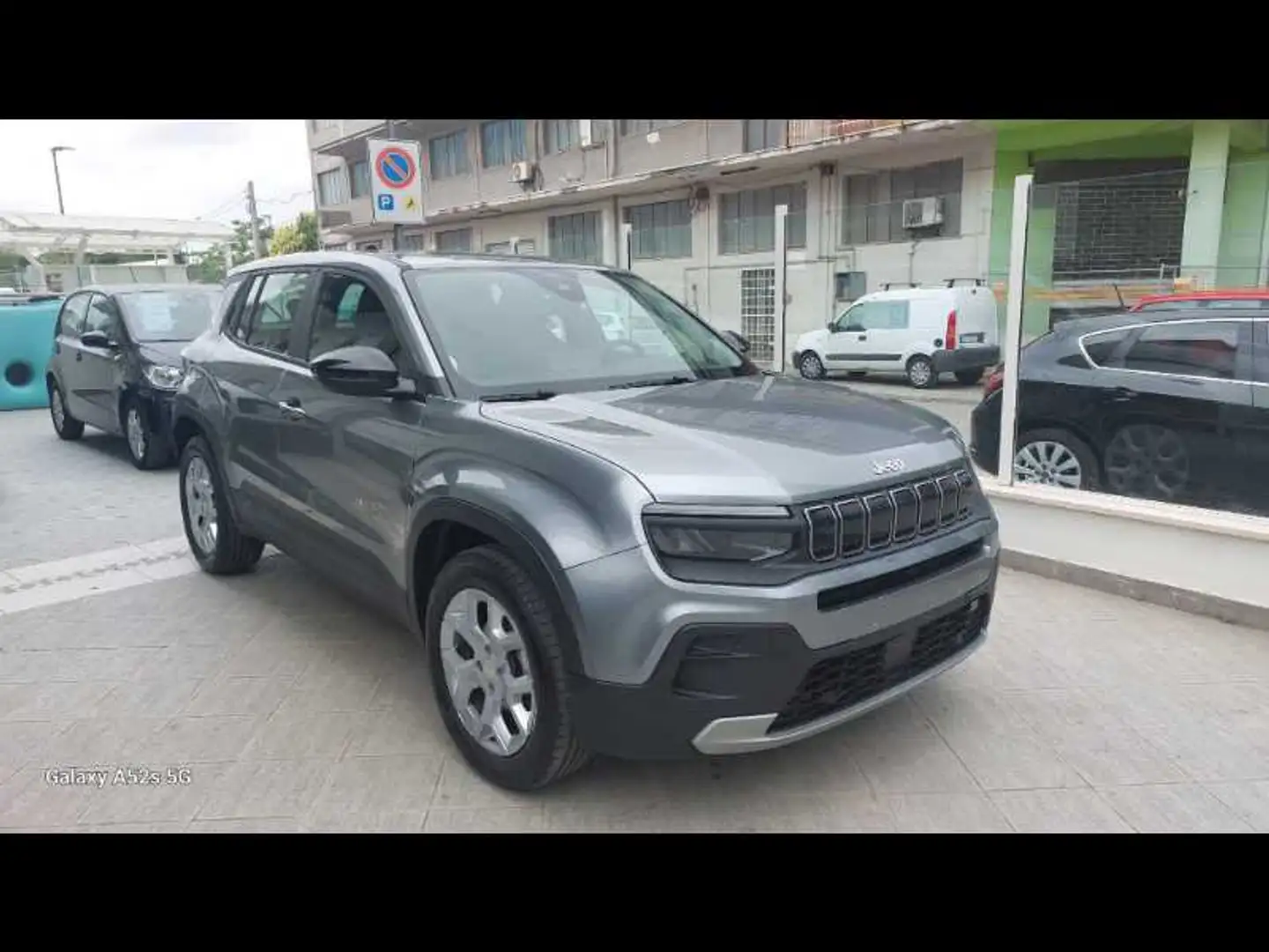 Jeep AVENGER 1.2 TURBO ALTITUDE Grigio - 1