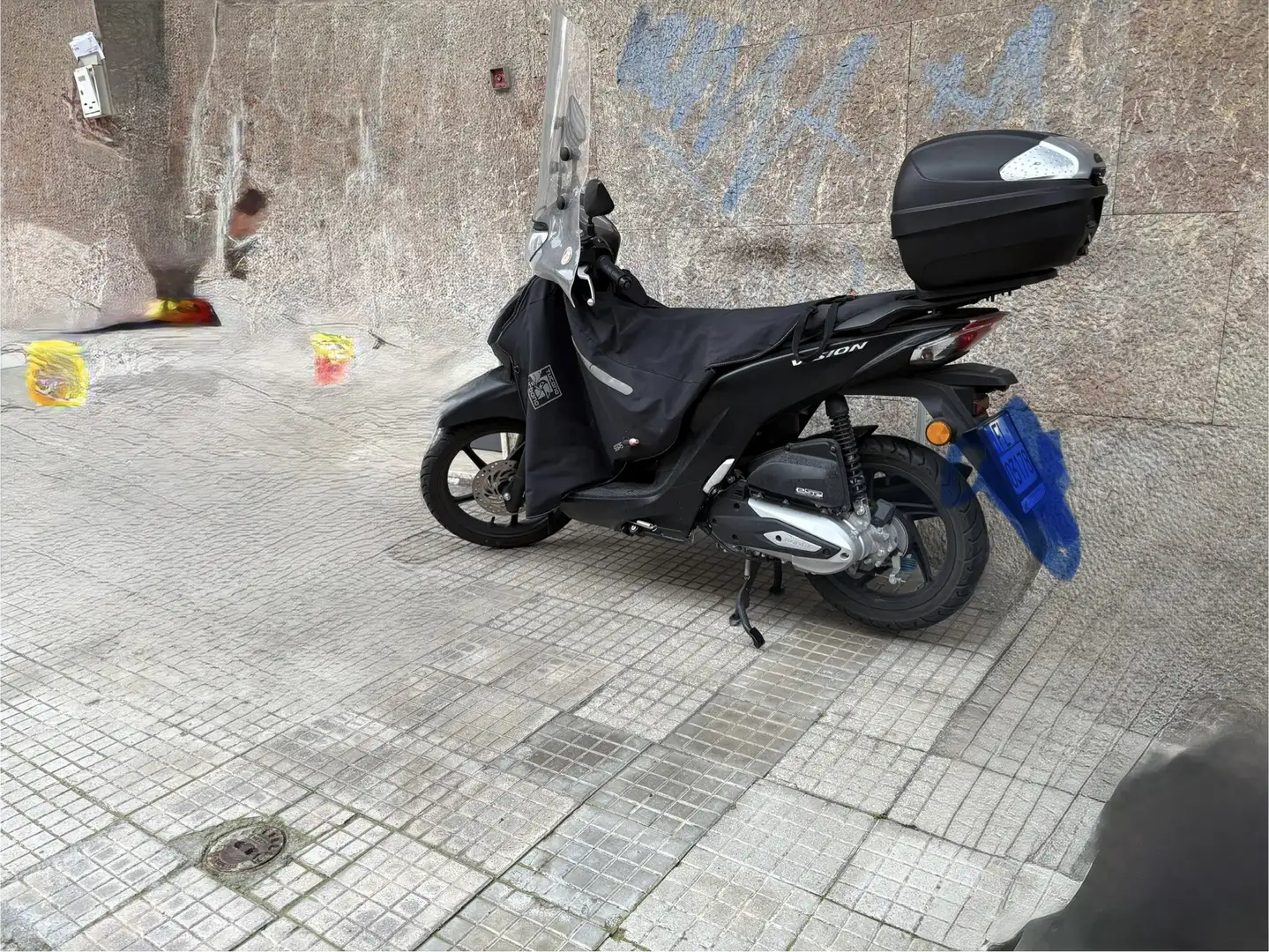 Honda Vision 110 Negro - 1
